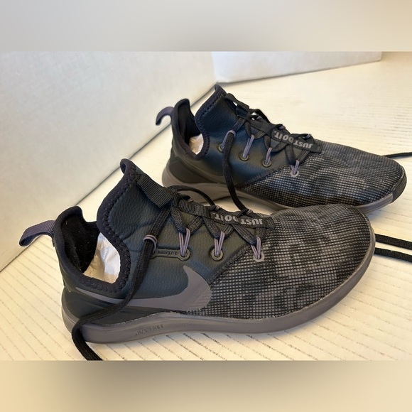 Nike Free TR 8 Flock women’s athletic running sneaker shoes thunder grey Sz-7. L - Picture 9 of 11